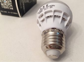 Светосигнальный прибор для энергосберегающей светодиодной лампы